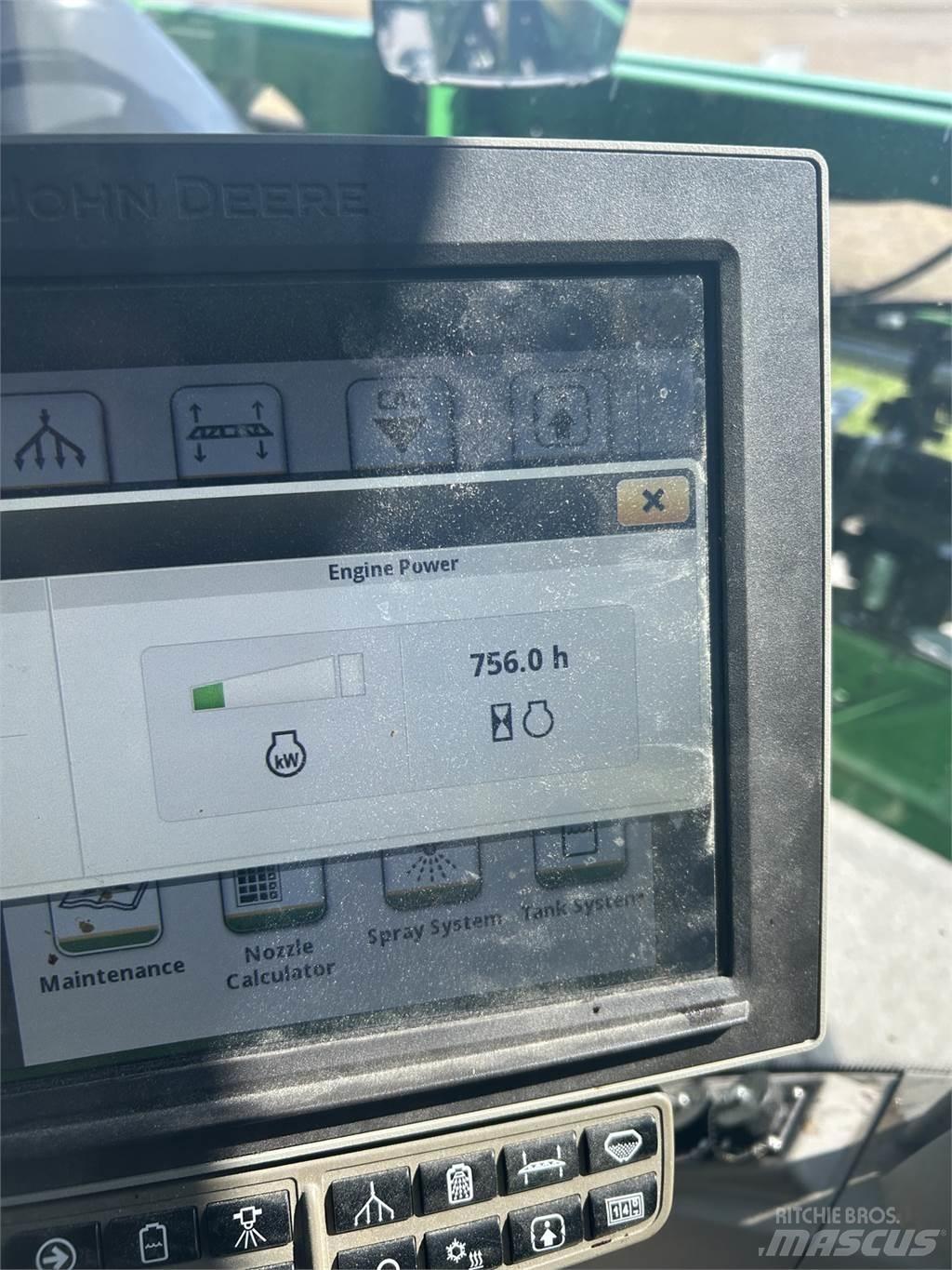 John Deere 408R Prikabinami purkštuvai