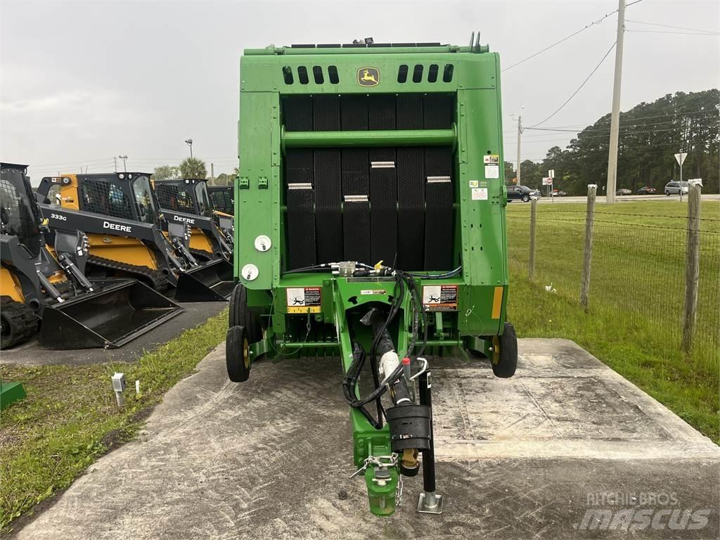 John Deere 450E Ritinių presai