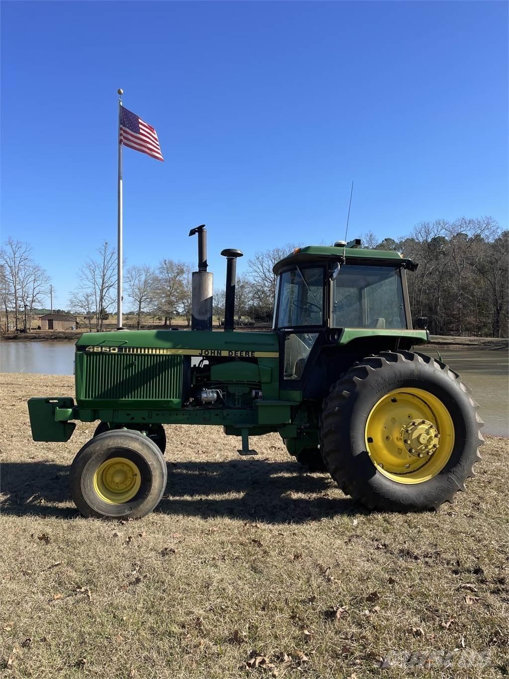 John Deere 4850 Traktoriai