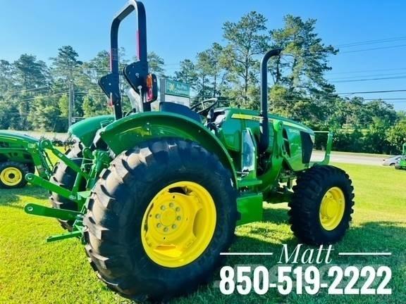 John Deere 5045E Traktoriai