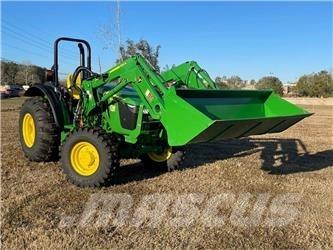 John Deere 5045E Traktoriai