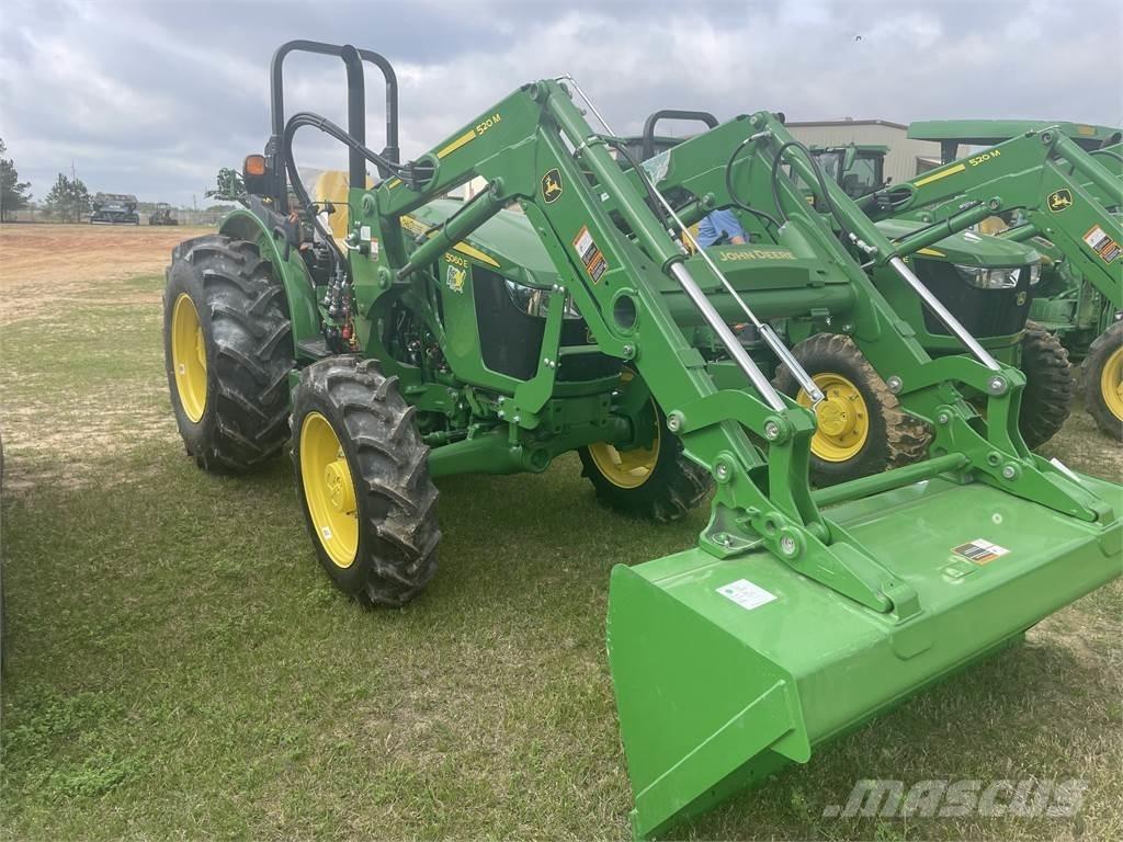 John Deere 5060E Traktoriai