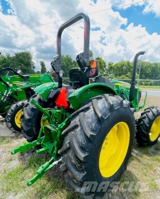 John Deere 5067E Traktoriai
