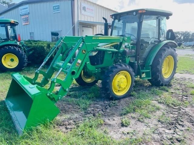 John Deere 5067E Traktoriai