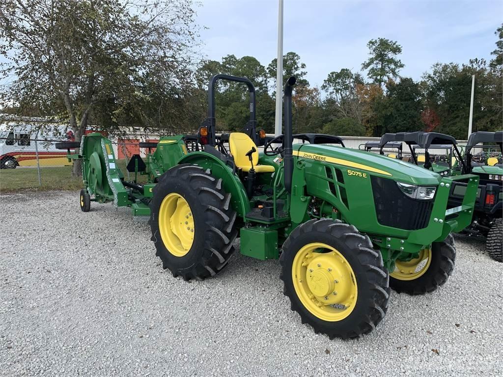 John Deere 5075E Traktoriai