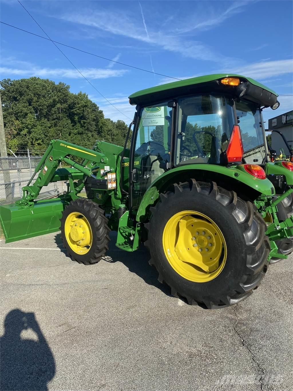 John Deere 5075E Traktoriai