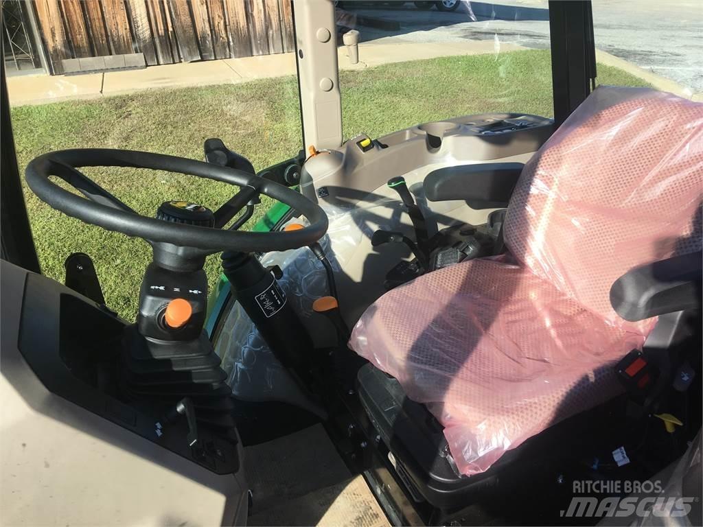 John Deere 5075E Traktoriai