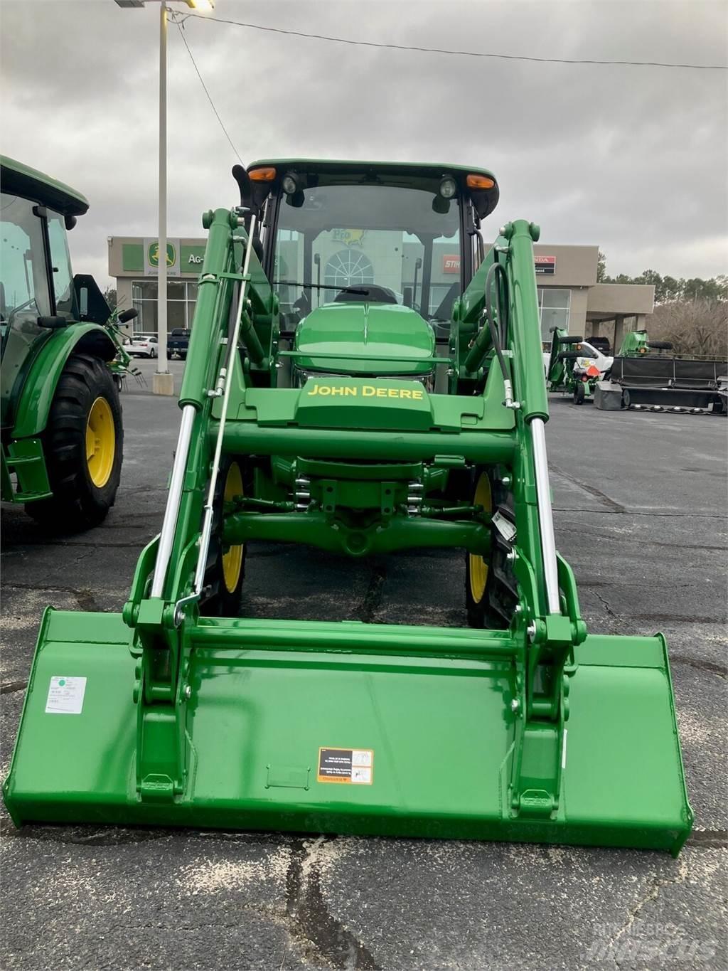 John Deere 5075E Traktoriai