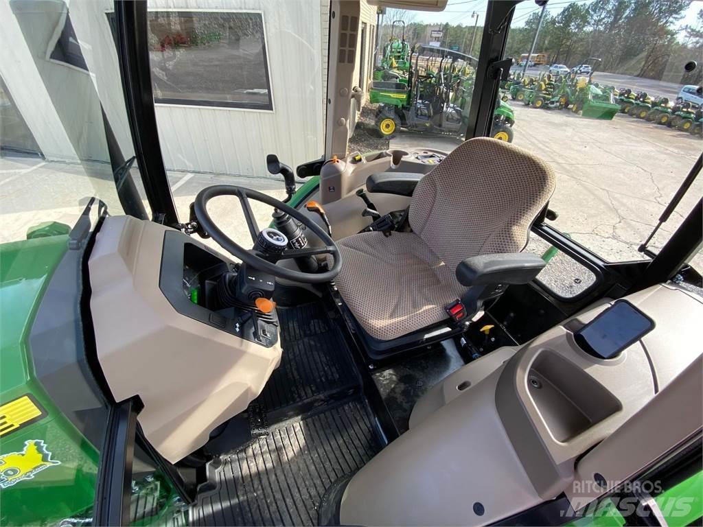 John Deere 5075E Traktoriai