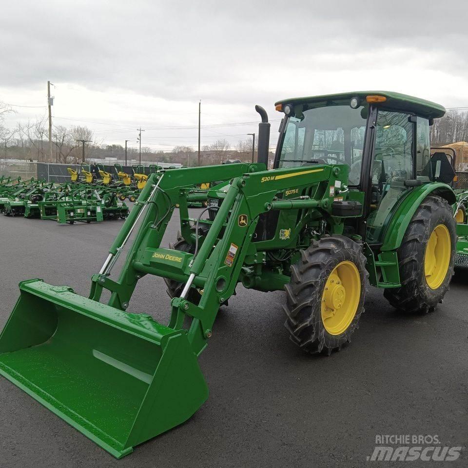 John Deere 5075E Traktoriai