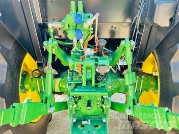John Deere 5090E Traktoriai