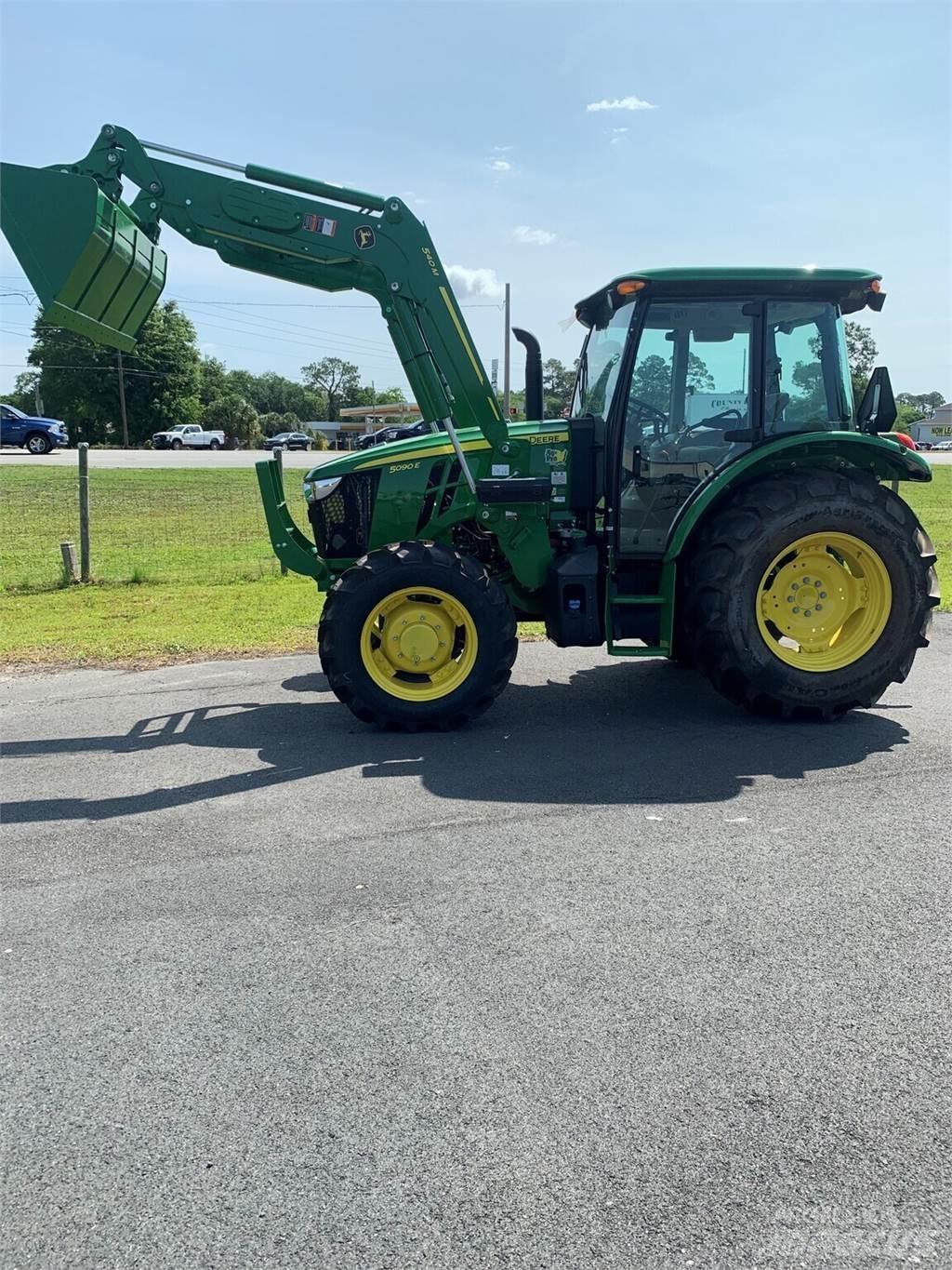 John Deere 5090E Traktoriai