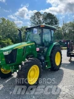 John Deere 5090M Traktoriai