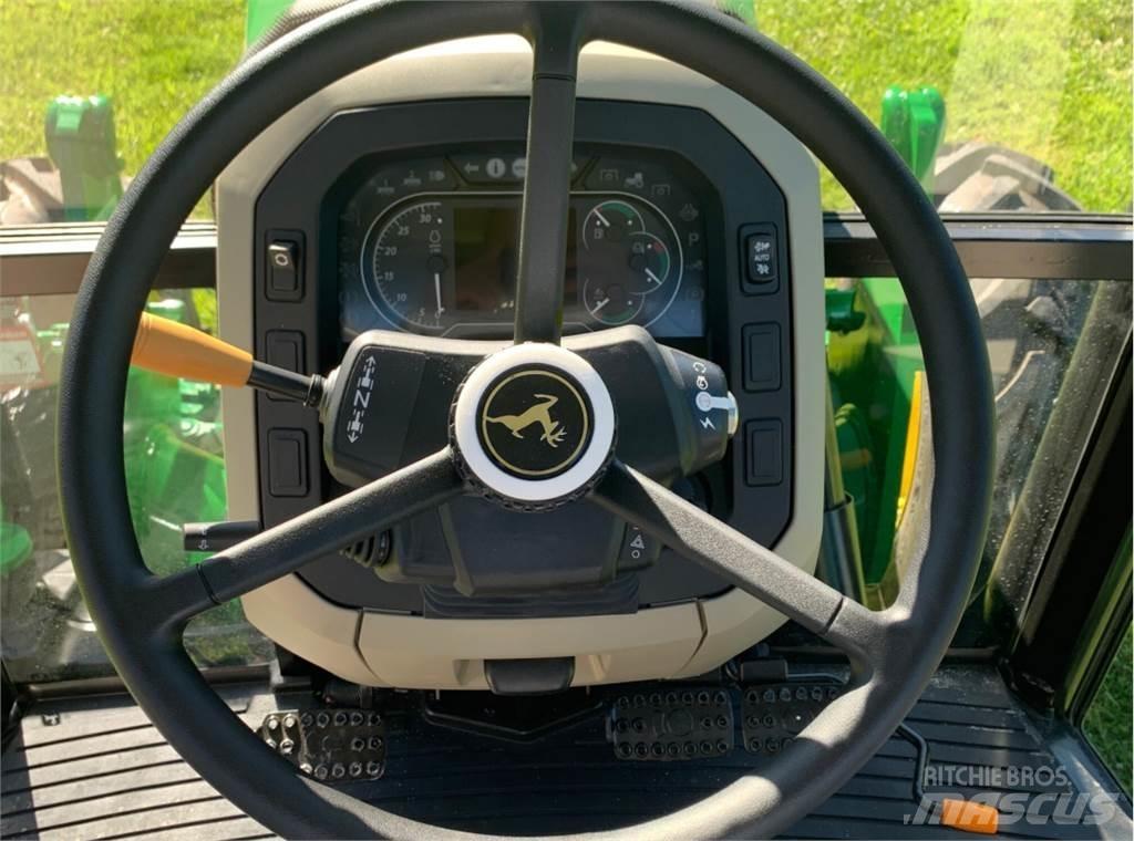 John Deere 5100E Traktoriai