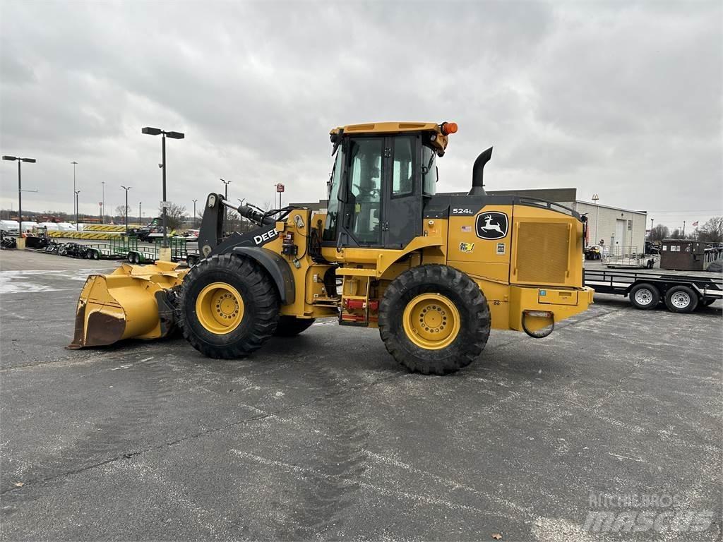 John Deere 524L Naudoti ratiniai krautuvai