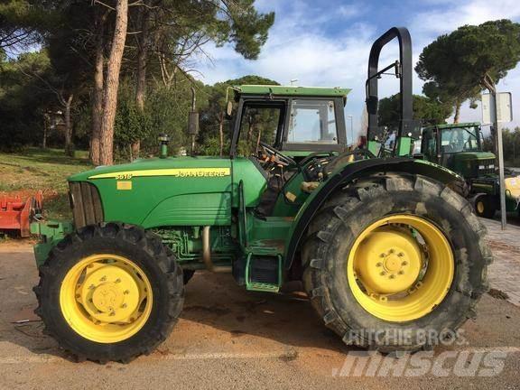 John Deere 5515 Traktoriai