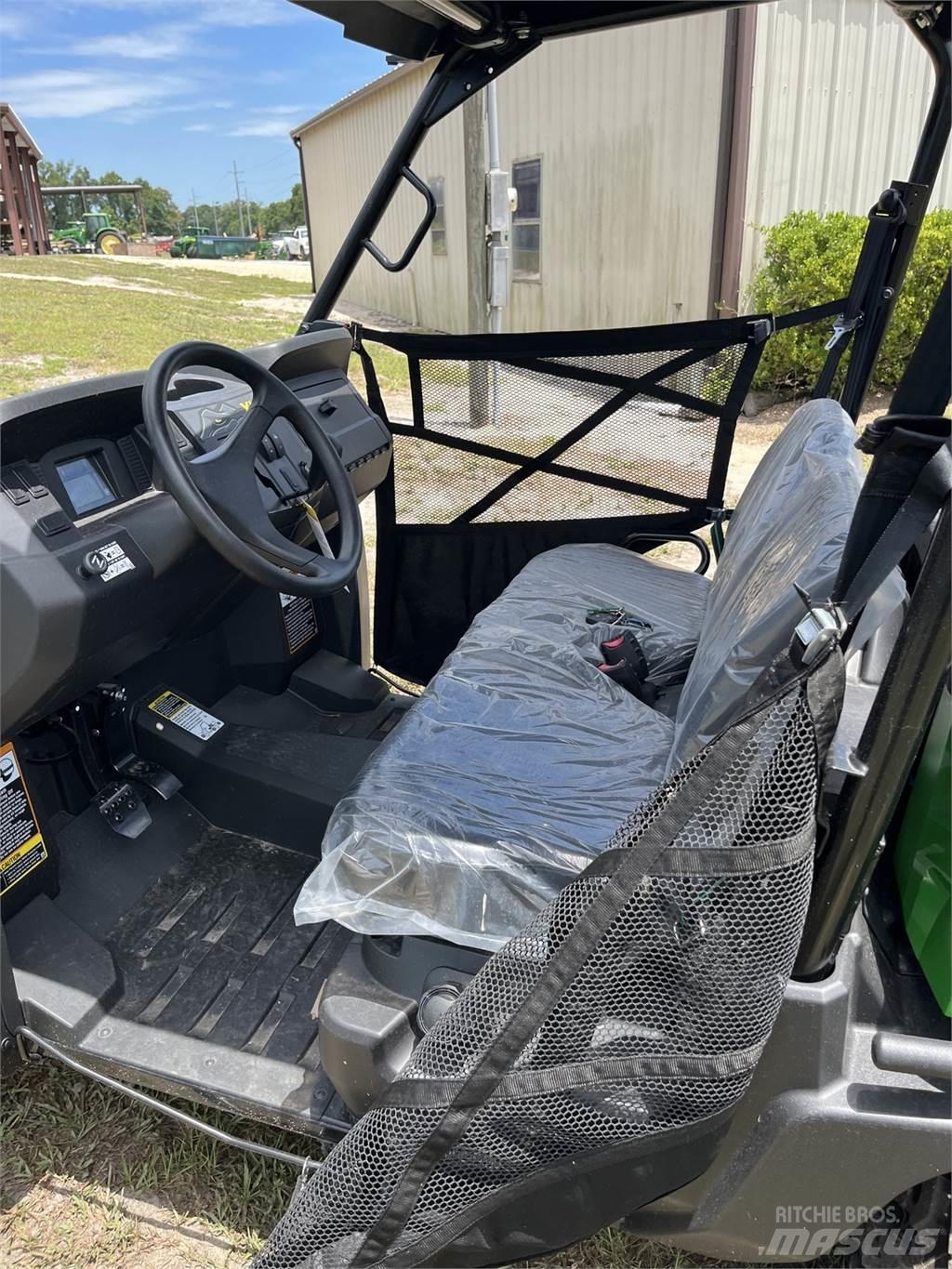 John Deere 560E Specializuotos paskirties technika