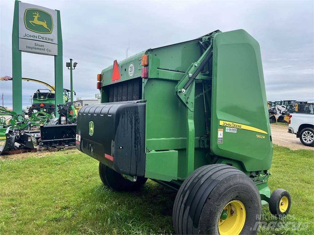 John Deere 560M Ritinių presai