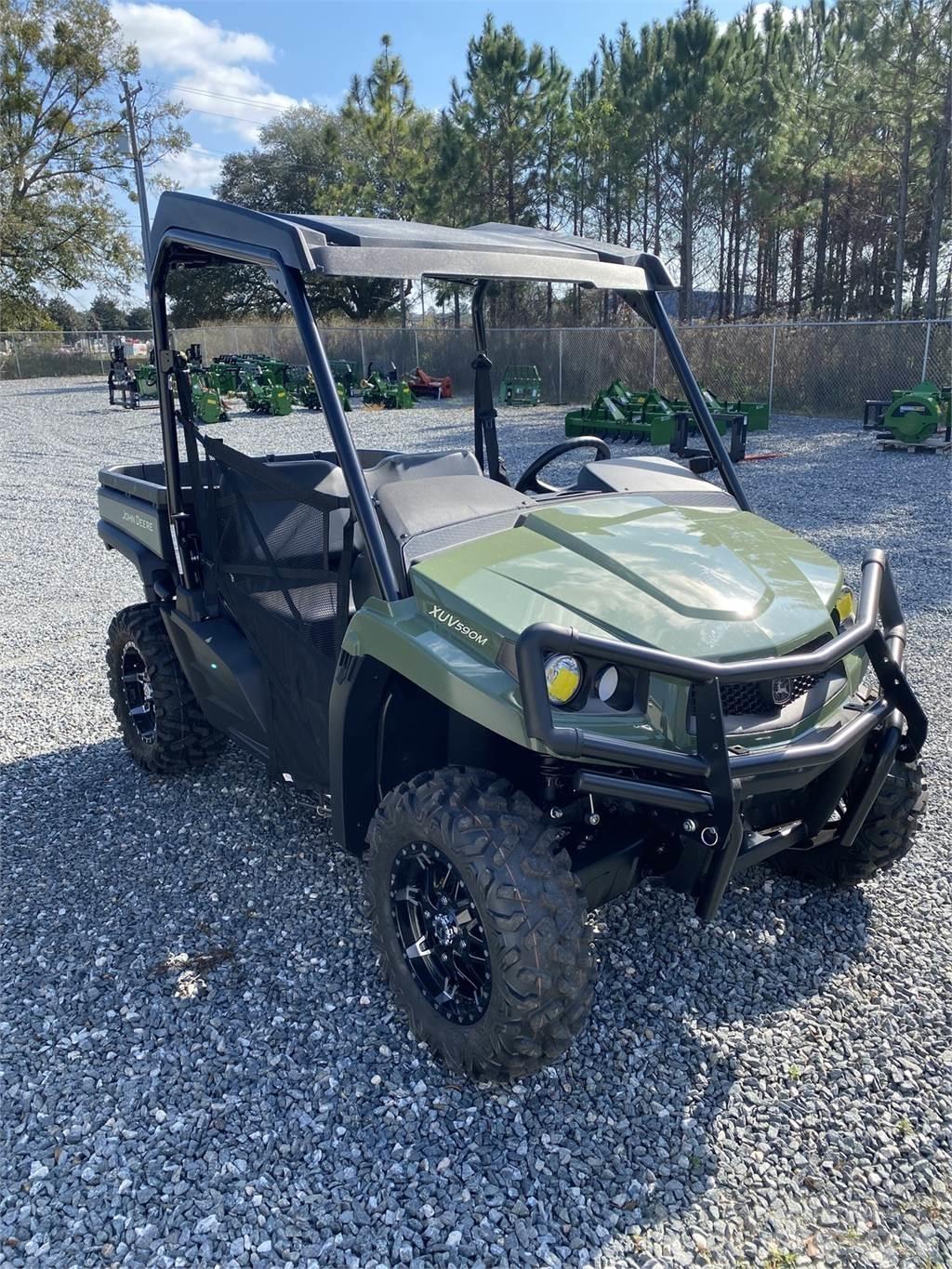 John Deere 590M Specializuotos paskirties technika