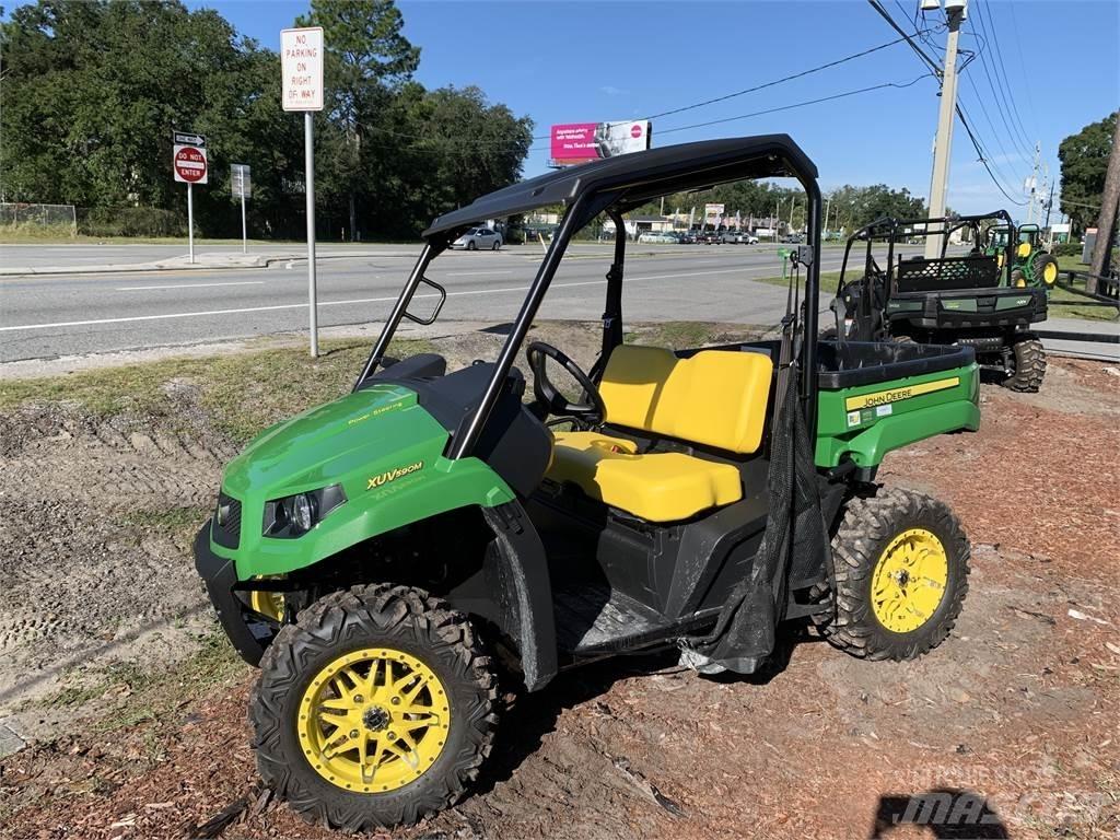 John Deere 590M Specializuotos paskirties technika