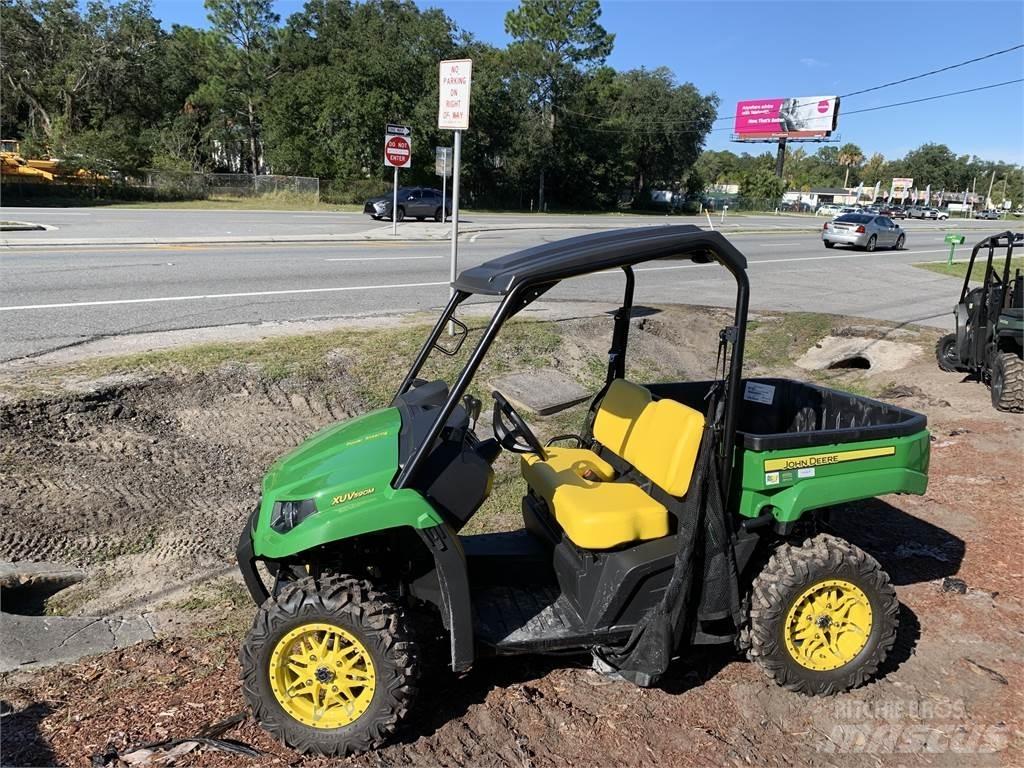 John Deere 590M Specializuotos paskirties technika