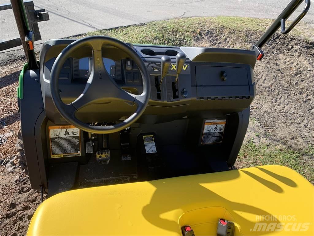 John Deere 590M Specializuotos paskirties technika