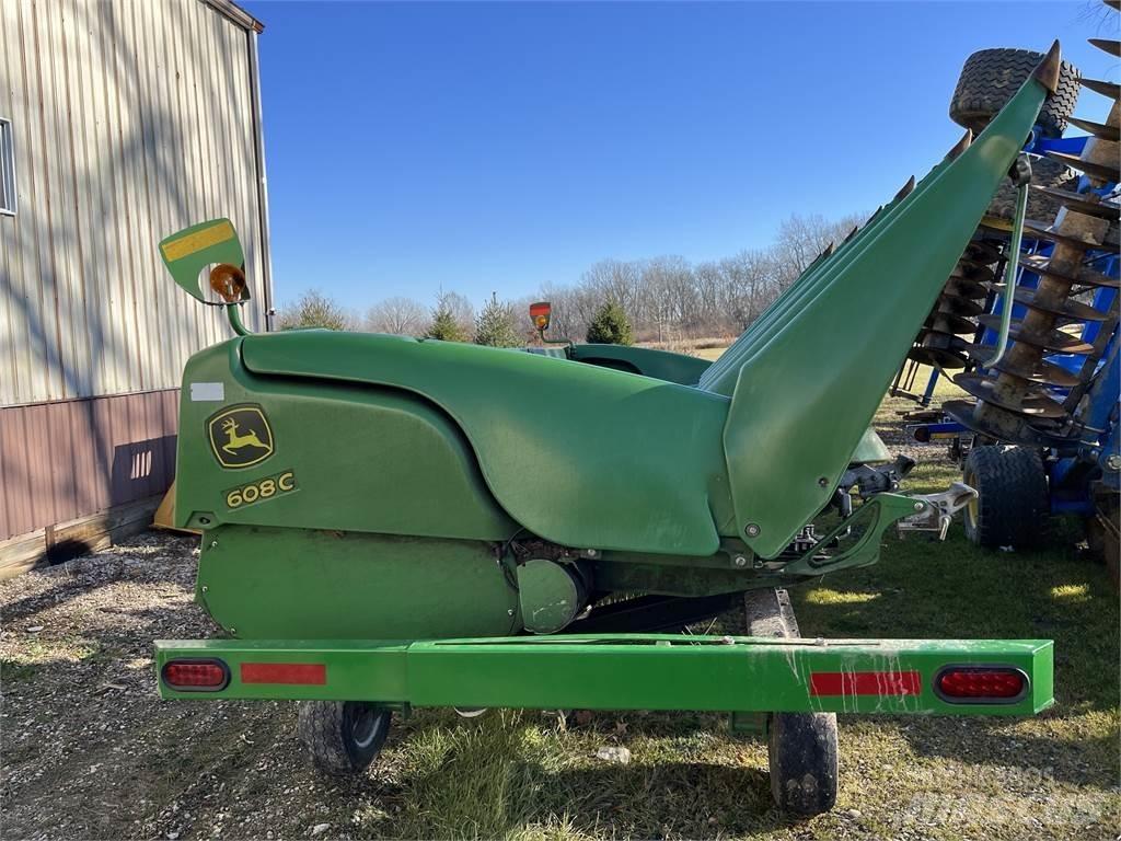 John Deere 608C Derliaus nuėmimo kombainų priedai