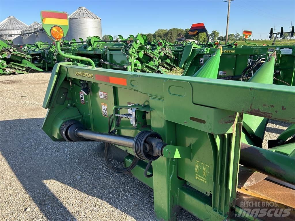 John Deere 608C Derliaus nuėmimo kombainų priedai