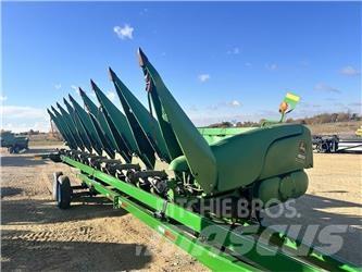 John Deere 608C Derliaus nuėmimo kombainų priedai