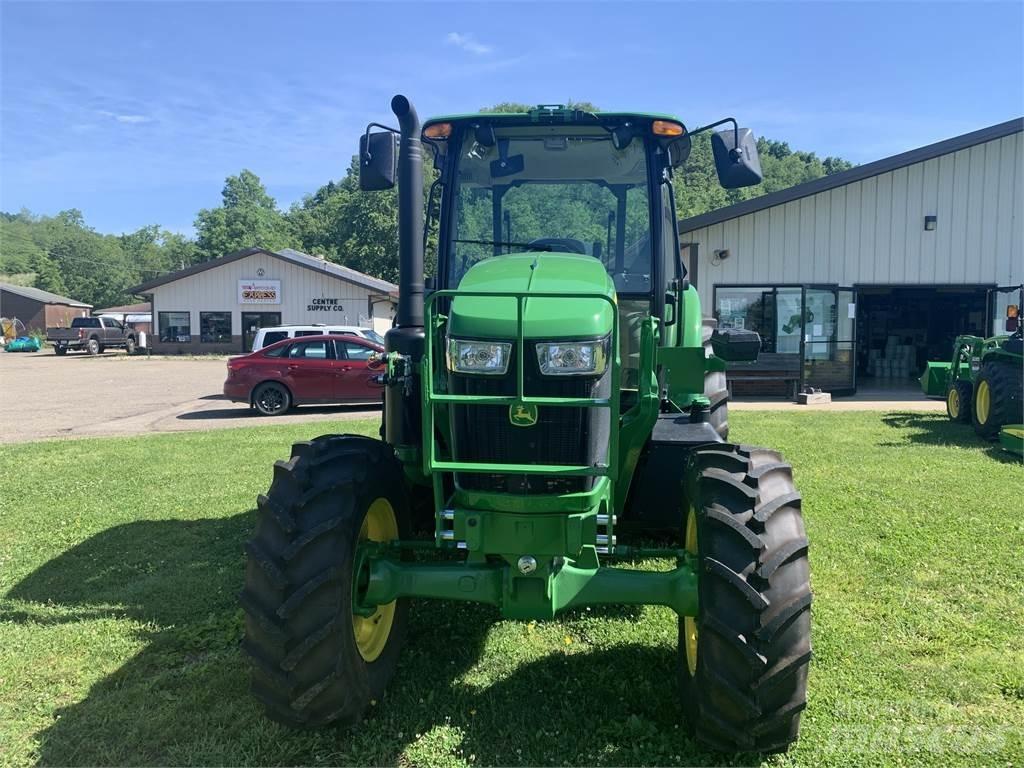 John Deere 6120E Traktoriai