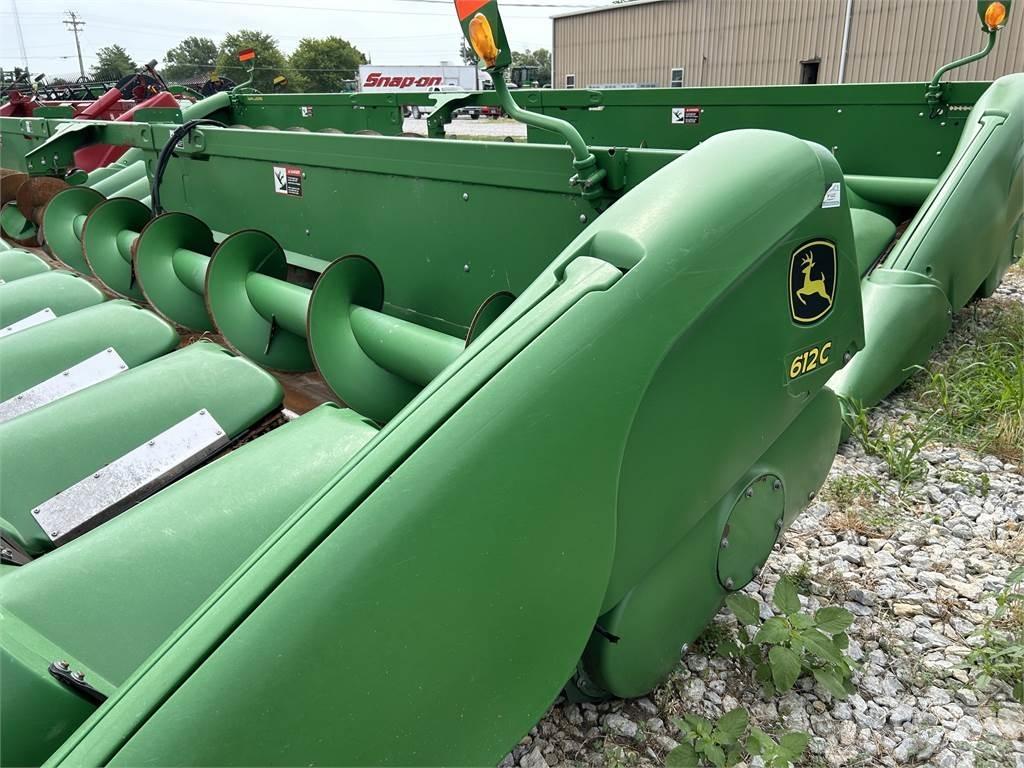 John Deere 612C Derliaus nuėmimo kombainų priedai