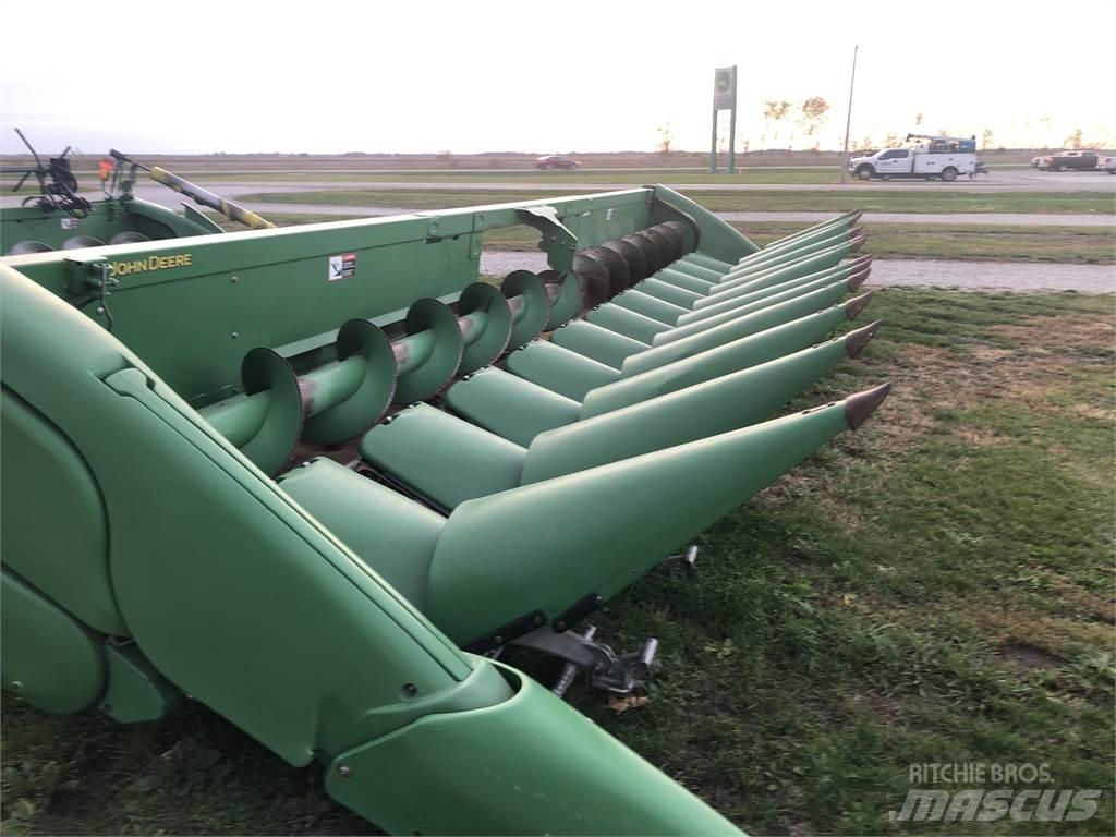 John Deere 612C Derliaus nuėmimo kombainų priedai