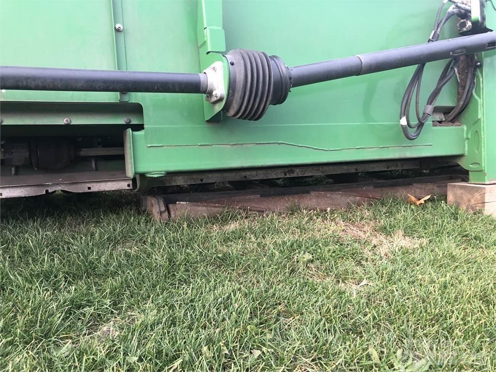 John Deere 612C Derliaus nuėmimo kombainų priedai