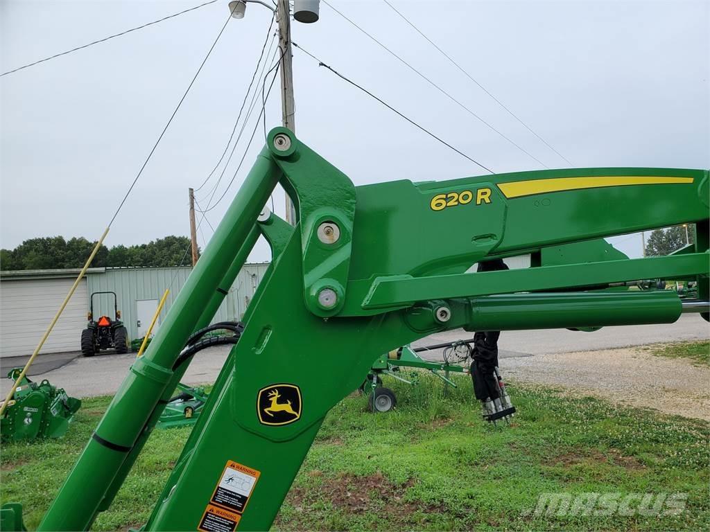 John Deere 620R Traktoriai