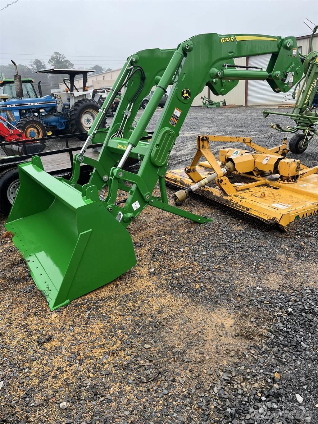 John Deere 620R Traktoriai