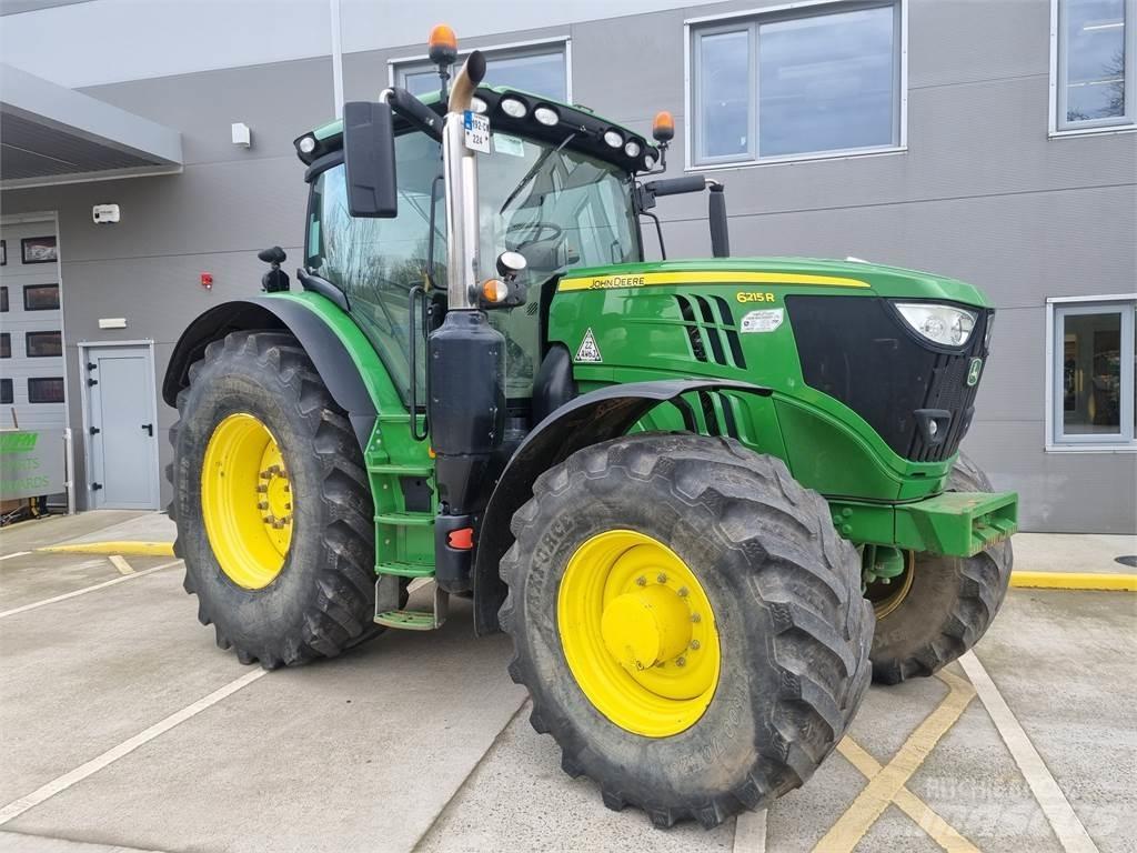 John Deere 6215R Traktoriai