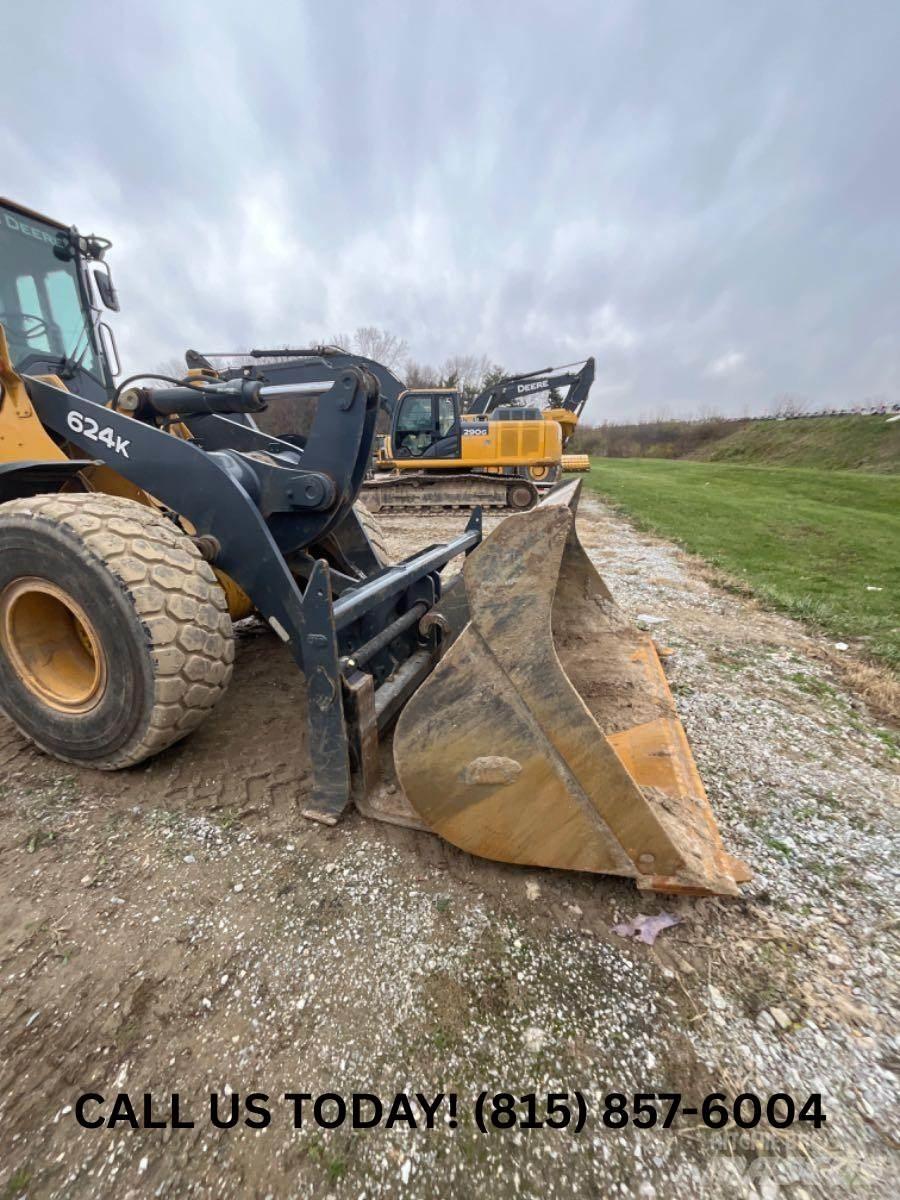 John Deere 624K Naudoti ratiniai krautuvai