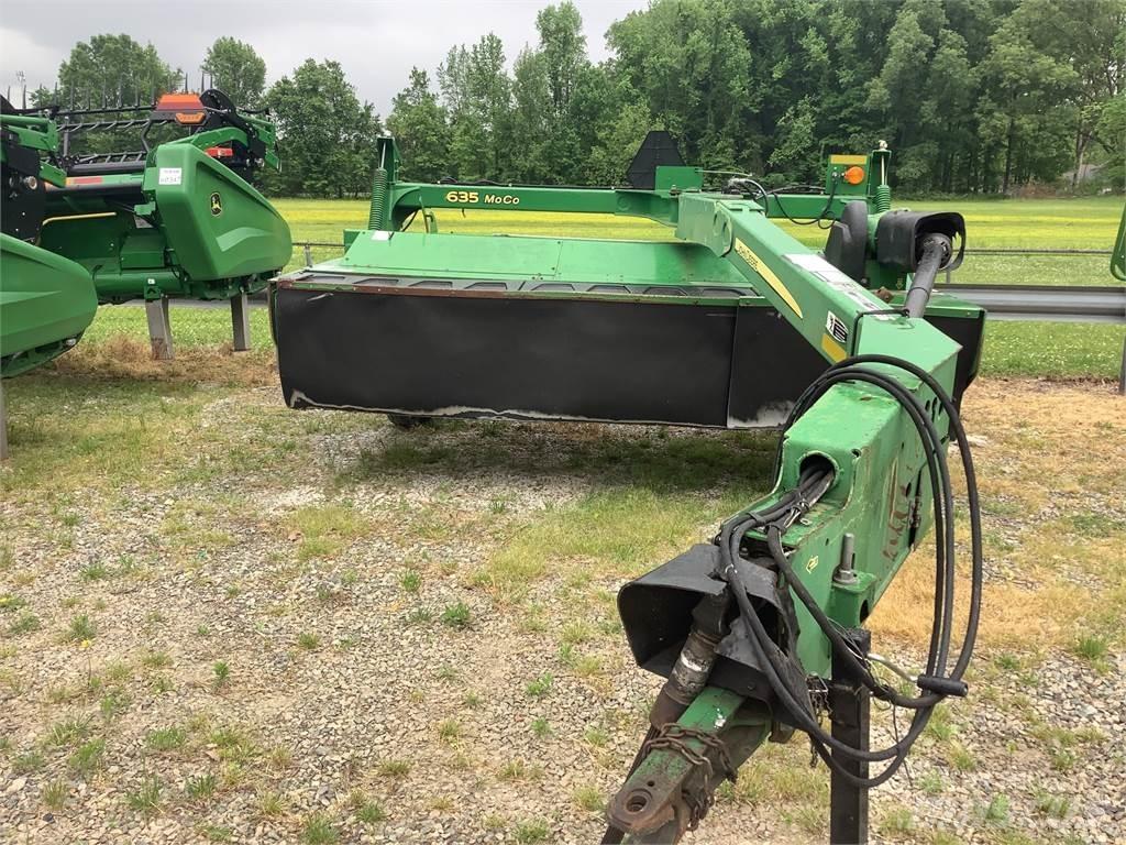 John Deere 635 Formuojančios žoliapjovės