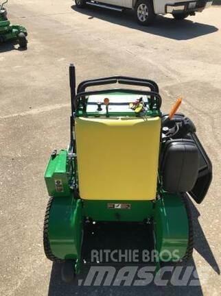 John Deere 636M Sodo traktoriukai-vejapjovės
