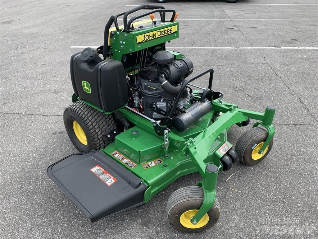 John Deere 652R Sodo traktoriukai-vejapjovės