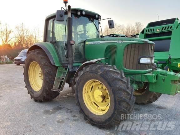 John Deere 6820 Traktoriai