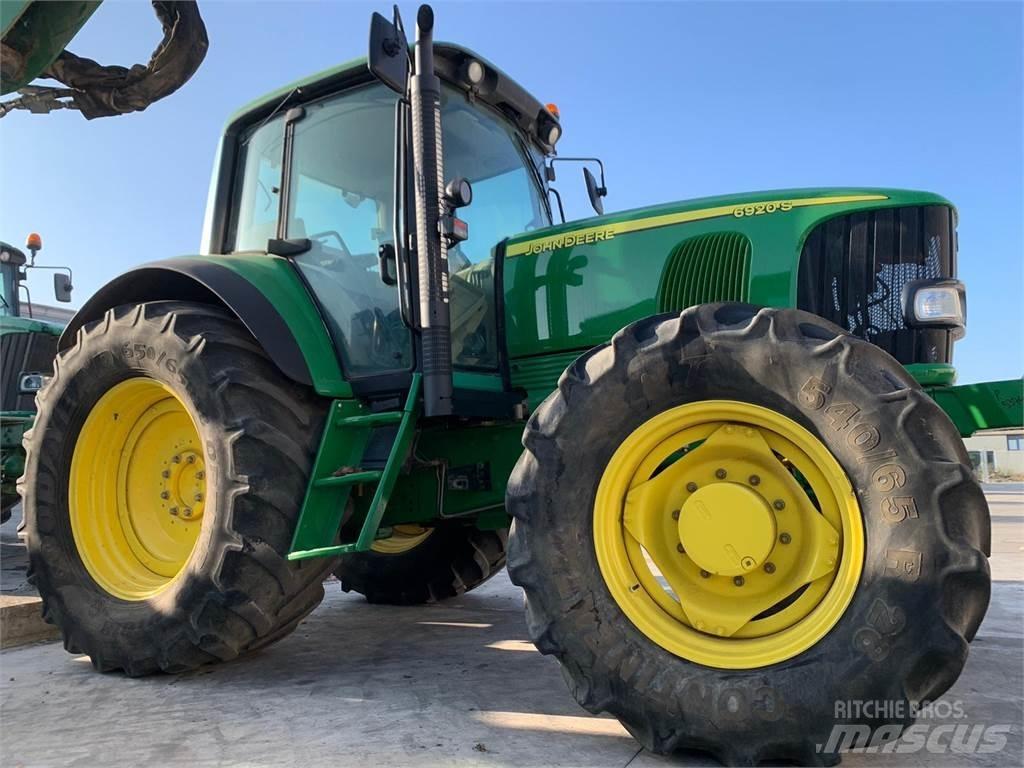 John Deere 6920 Traktoriai
