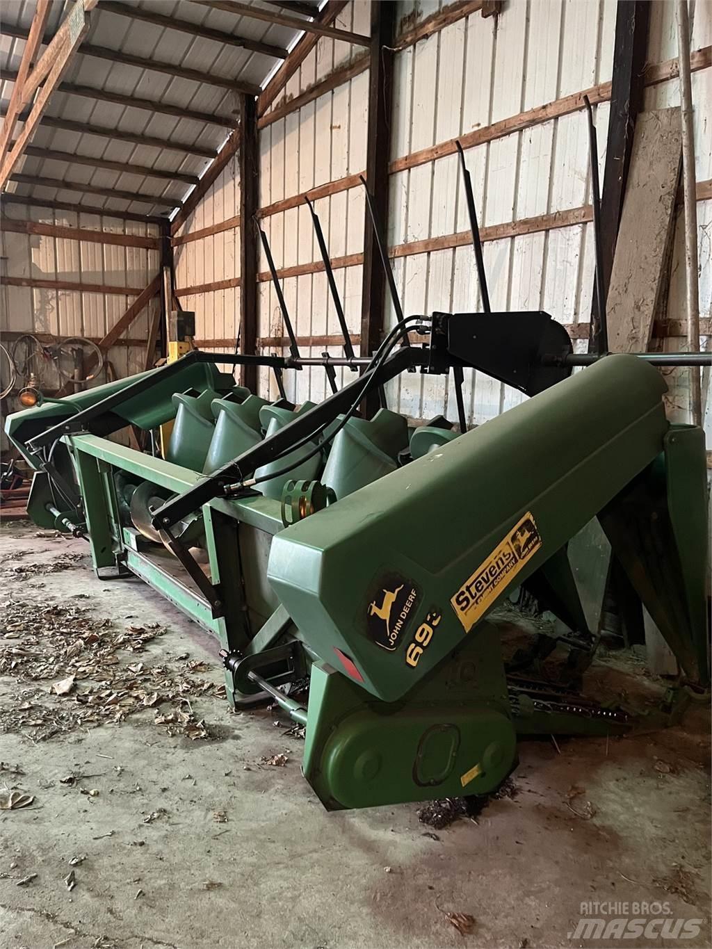 John Deere 693 Derliaus nuėmimo kombainų priedai