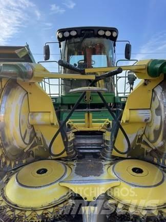John Deere 7700 Pašarų kombainai
