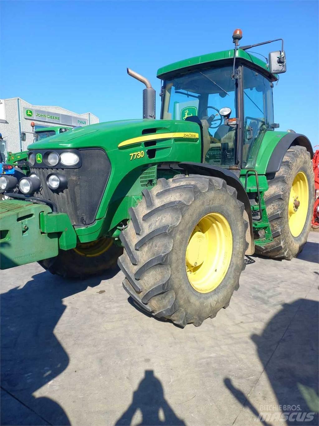 John Deere 7820 Traktoriai