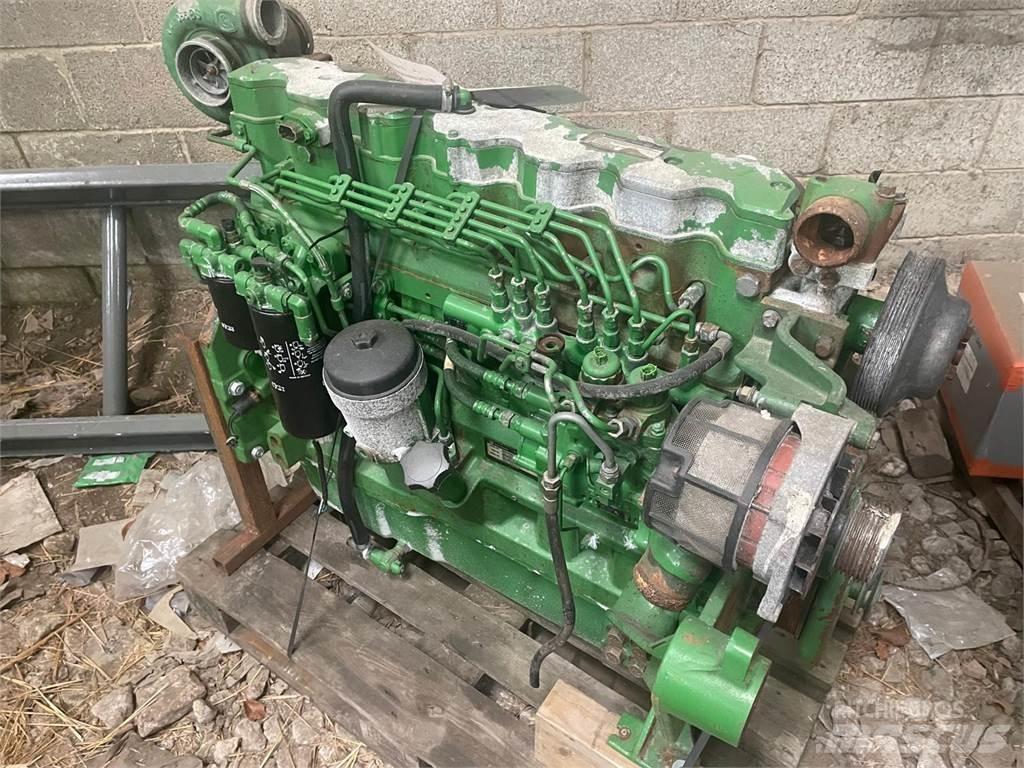 John Deere 8.1L Varikliai