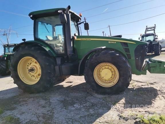 John Deere 8295R Traktoriai