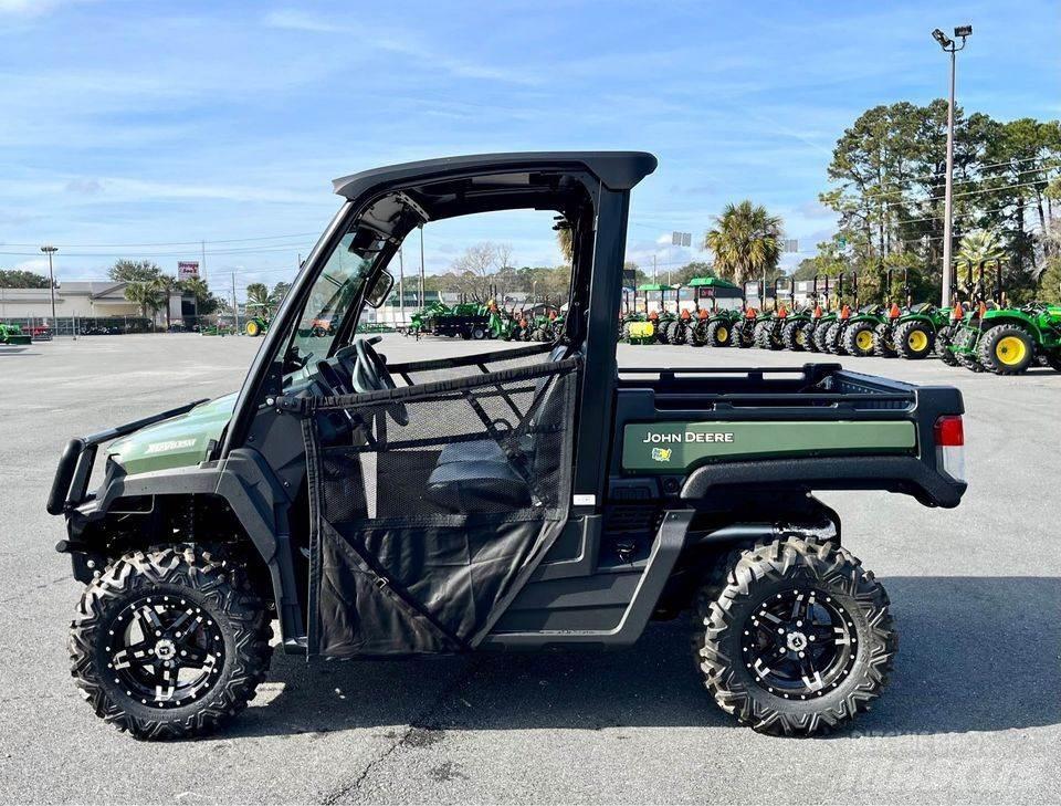 John Deere 835M Specializuotos paskirties technika