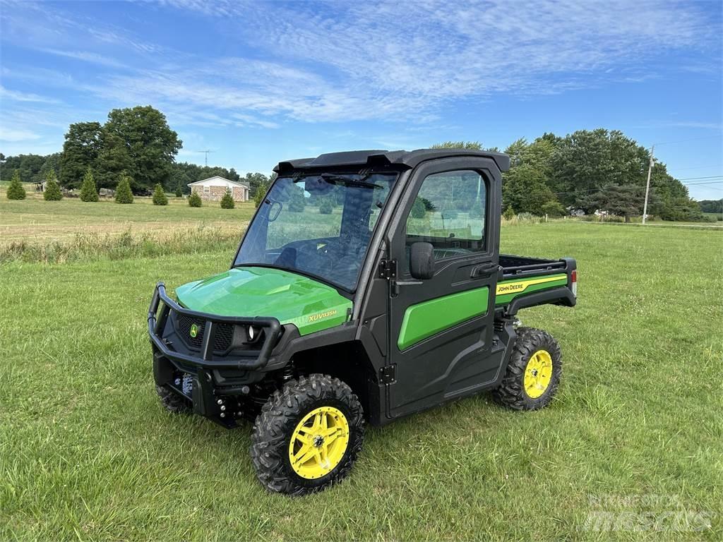 John Deere 835M Specializuotos paskirties technika
