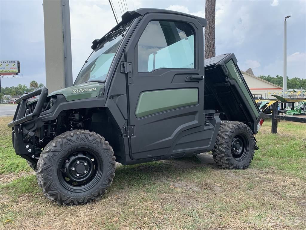 John Deere 835M Specializuotos paskirties technika
